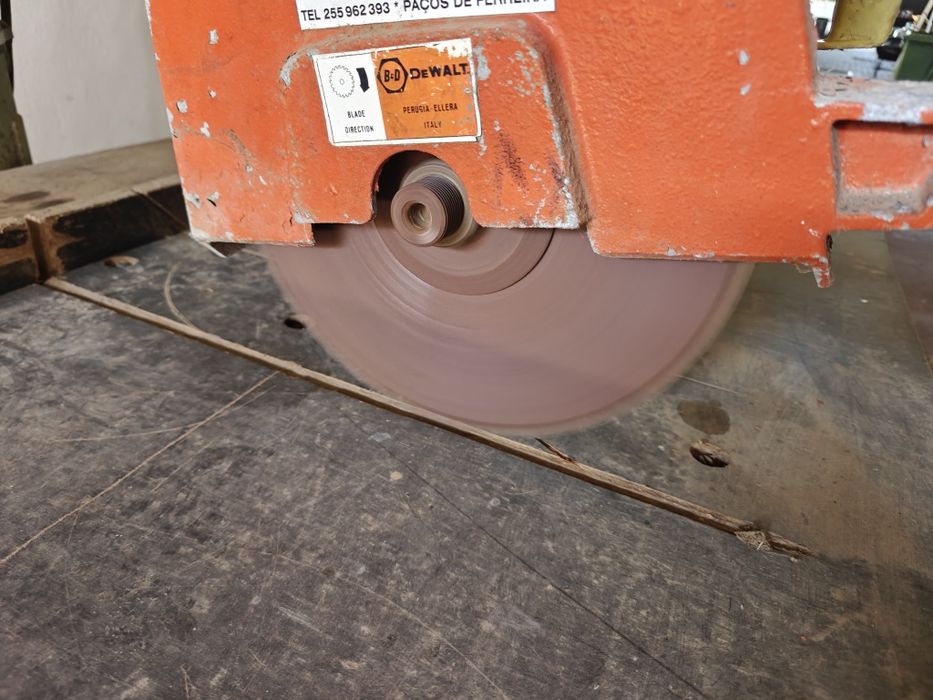 Serra de Braço Radial DeWalt Trifásica – Funcional
