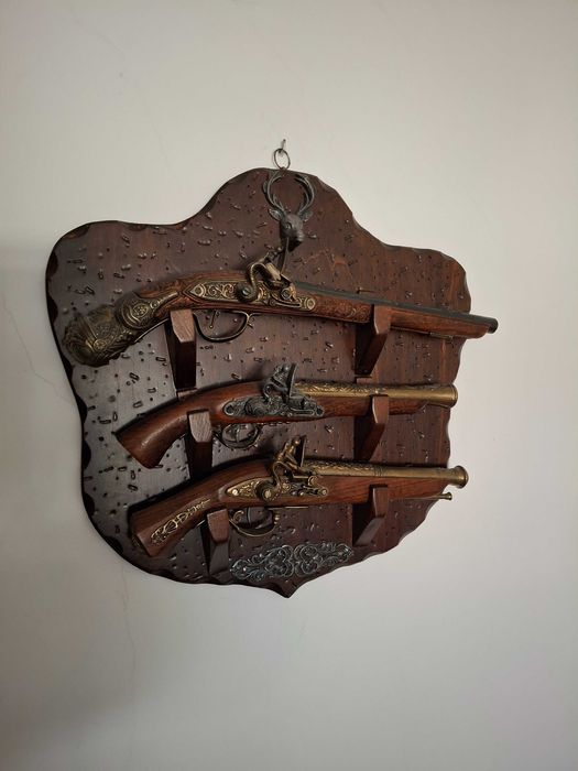 Armas decorativas "Réplicas Pistolas" com suporte