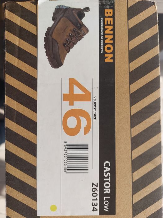 Niskie buty marki Bennon, model Castor Low, numer katalogowy Z60134