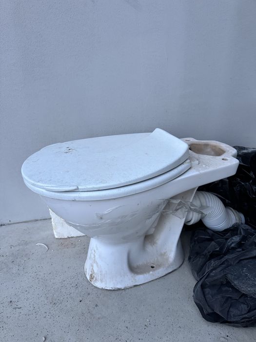 Унітаз б/в на будівництво
