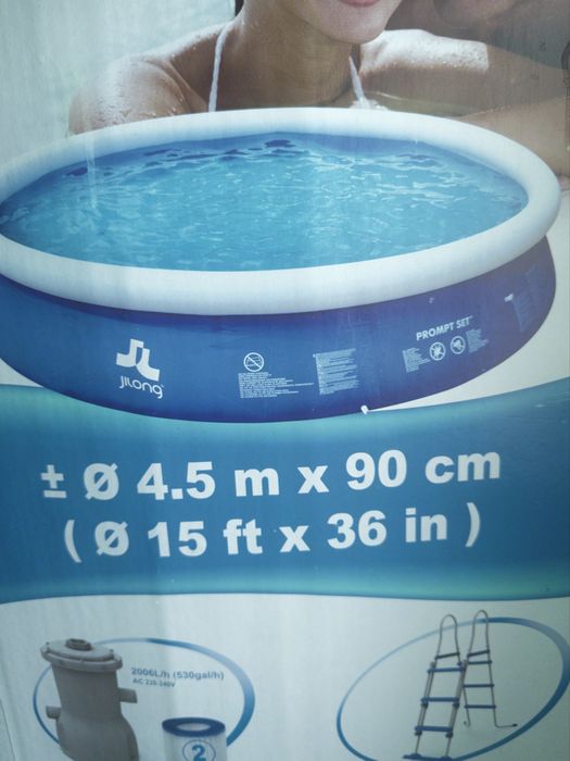 Piscina 4,5m por 90cm de altura