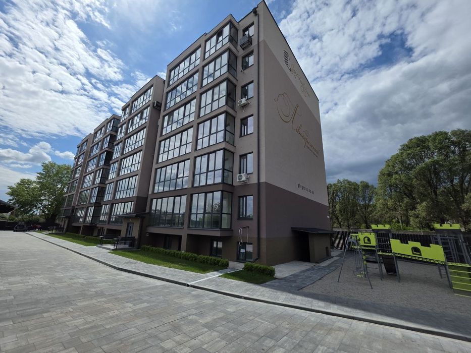 Продам новострой,  1к Левый берег.  ЖК ЛЕВОБЕРЕЖНЫЙ
