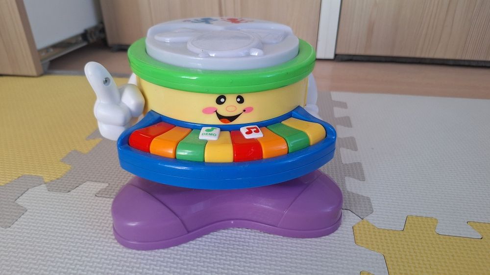 Іграшка музична дитяча