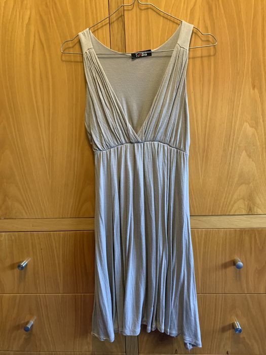 Conjunto de 2 vestidos leves sem mangas