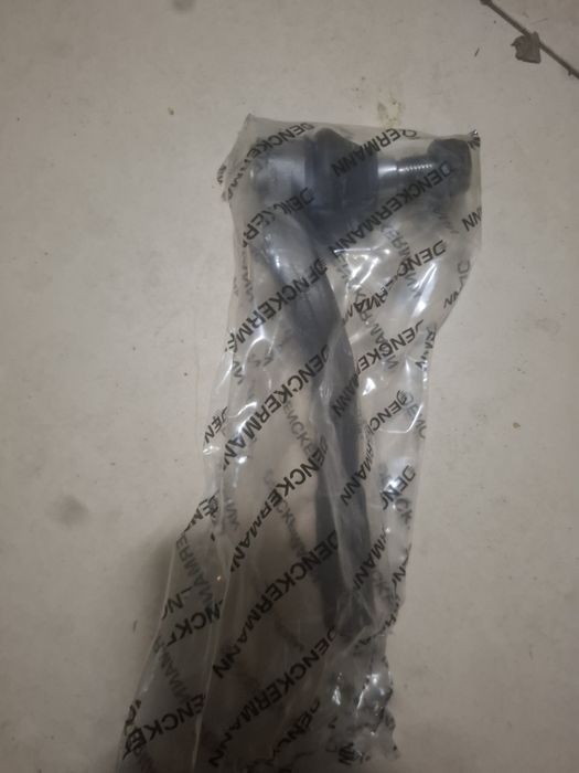 Końcówka drązka kierowniczego poprzecznego