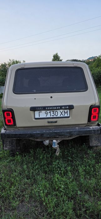 Продам ніву 4×4 2121