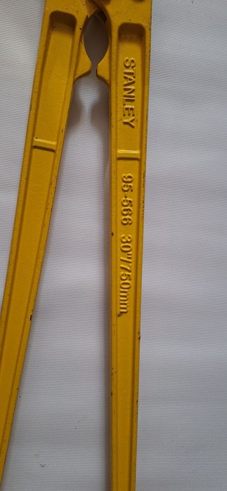 Ножиці  по металу,  болторез Stanley