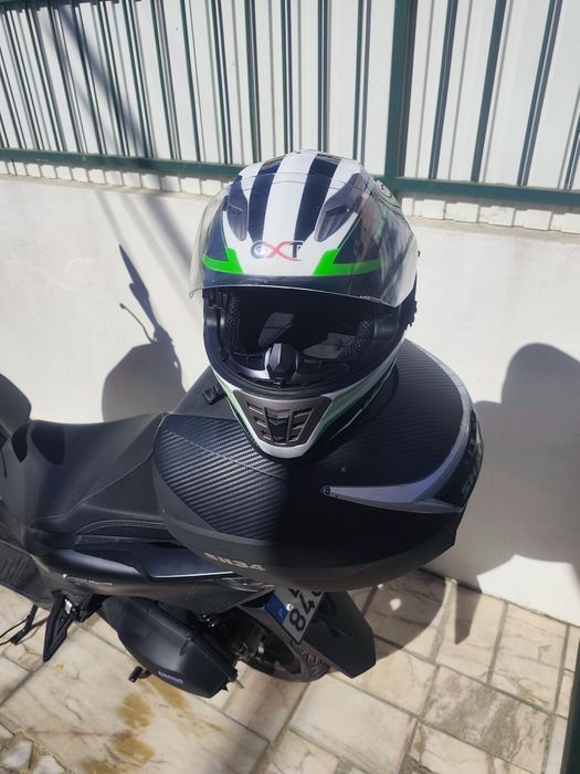 Capacete moto cor verde
