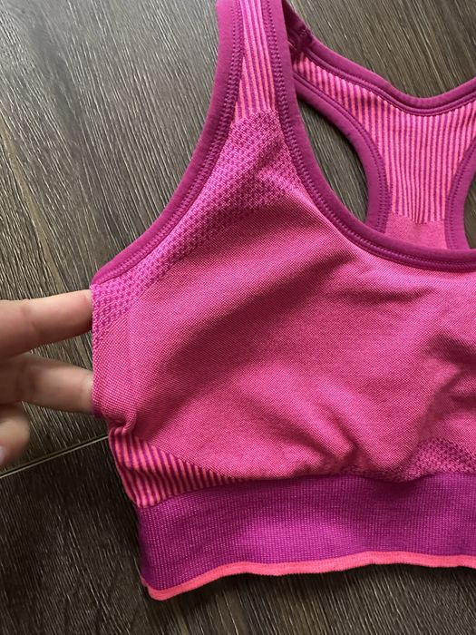 Спортивный топ puma р.s бюстгальтер женский