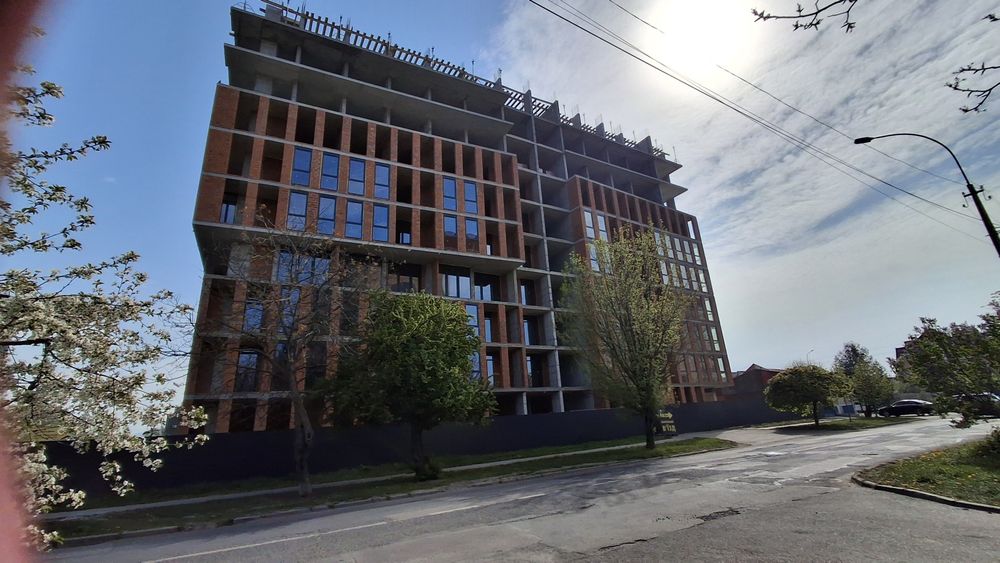 Продам 1,5 кім по 1050 за квадрат,  з газом