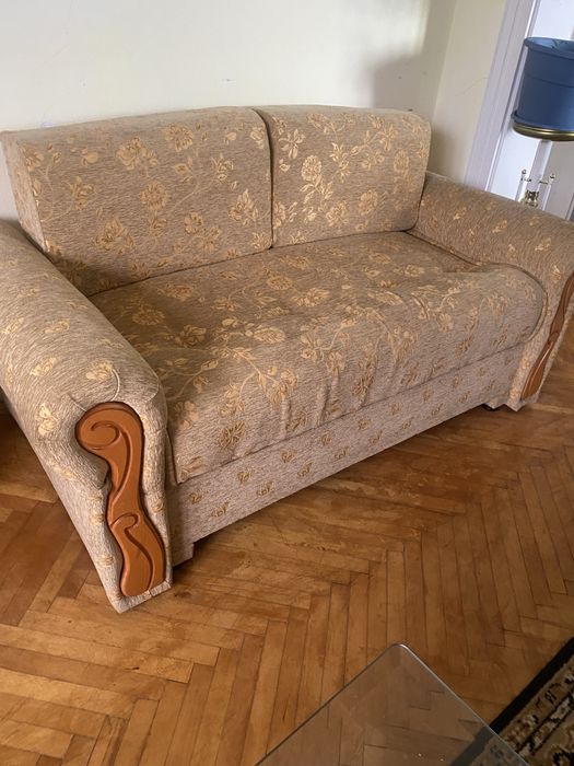 Диван в хорошому стані