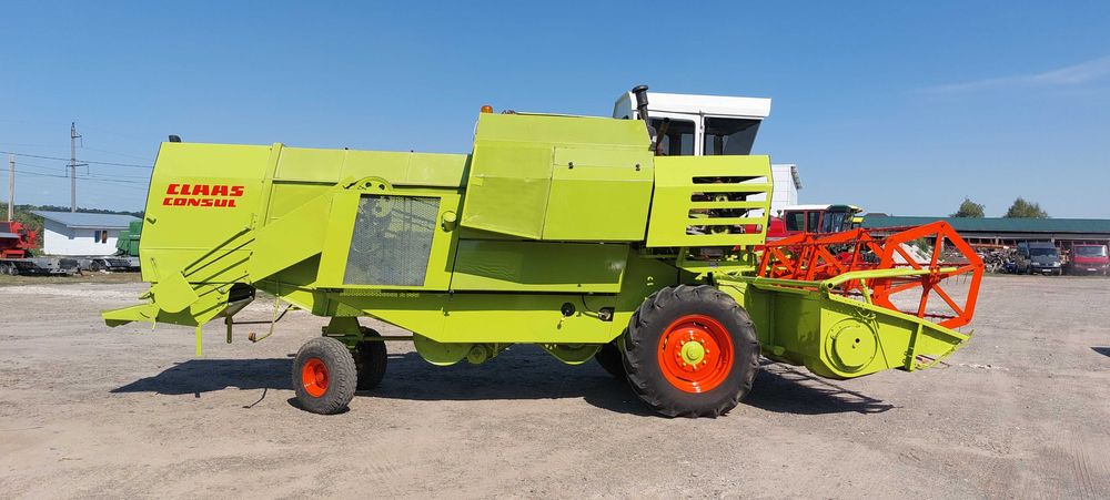 Комбайн зерновий зернозбиральний  Claas Consul  3м