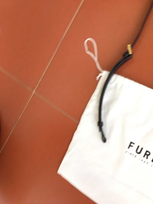 Alça preta fina para carteira FURLA -- só  alça