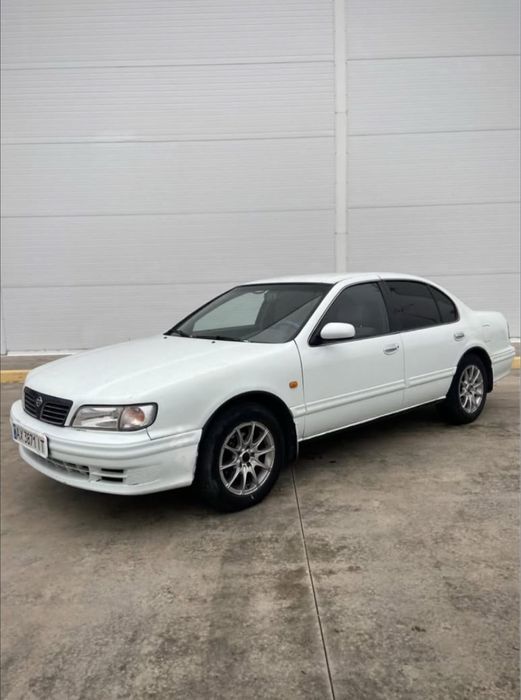 Автомобіль продаж