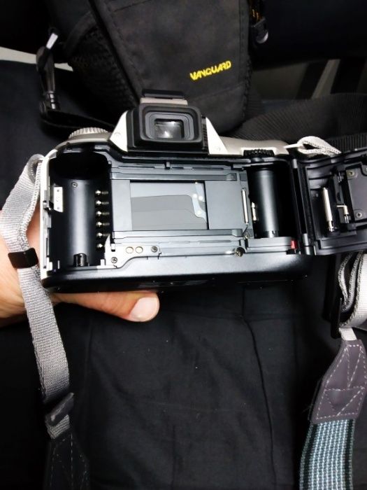 Nikon F55 com lente e bolsa
