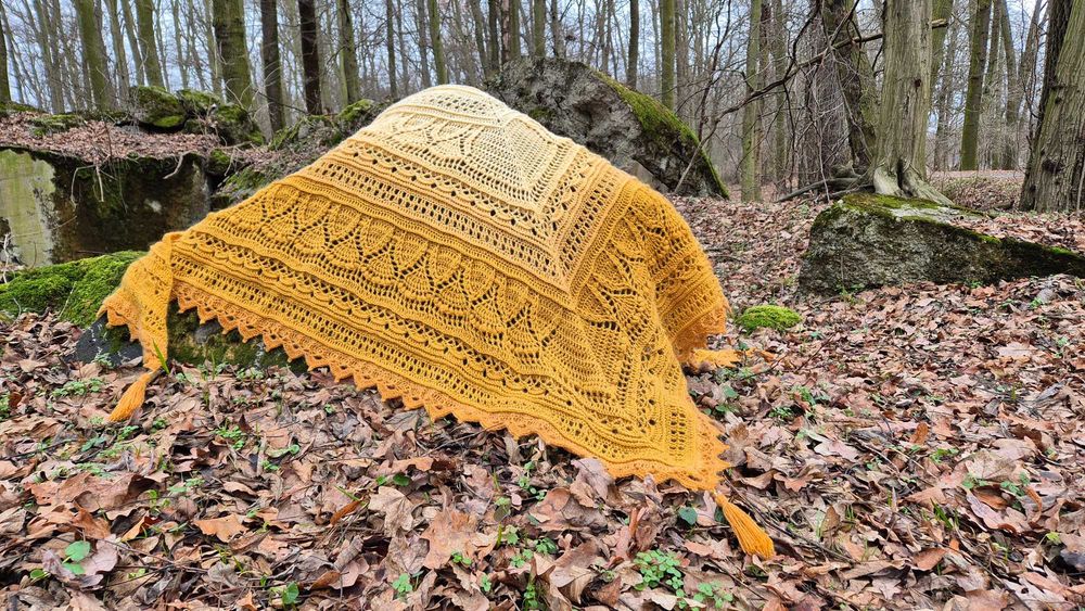 Bursztynowa chusta na szydełku. Handmade. Ombre 220/160/100