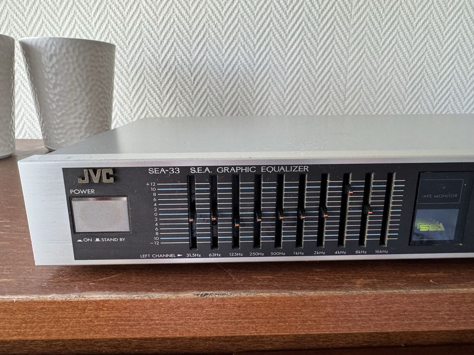 Equalizer JVC SEA-33