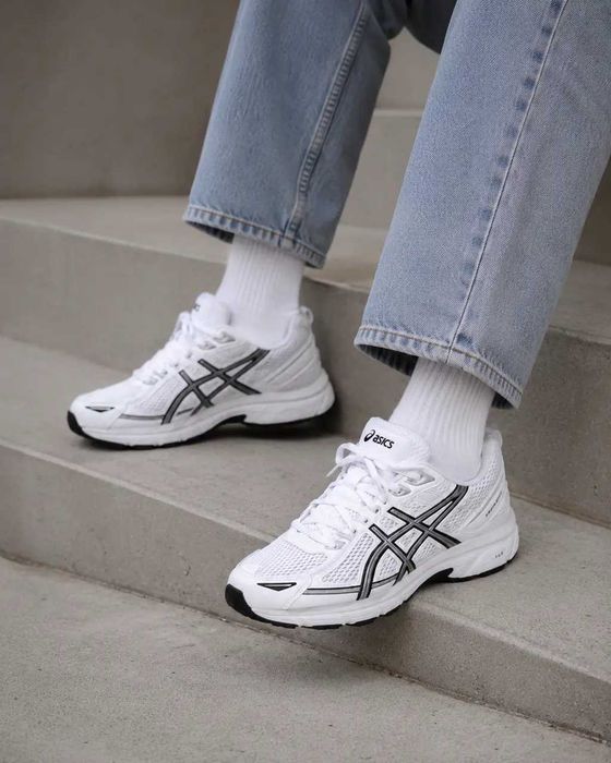 Кросівки Asics Gel-Venture 6 білі унісекс 37-41