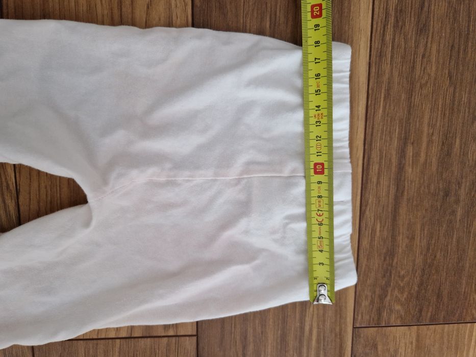 Leginsy dla dziewczynki z falbankami sinsay 86/92