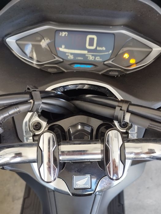 PCX 125 07/23 impecável
