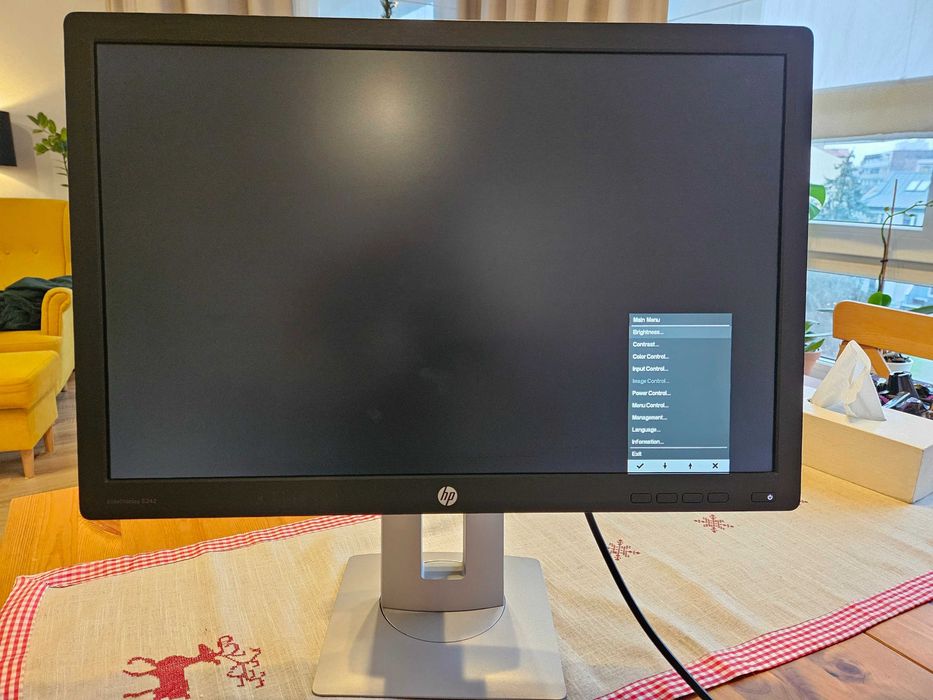 Monitor HP E242 – 24” | Świetny stan | Czysta matryca