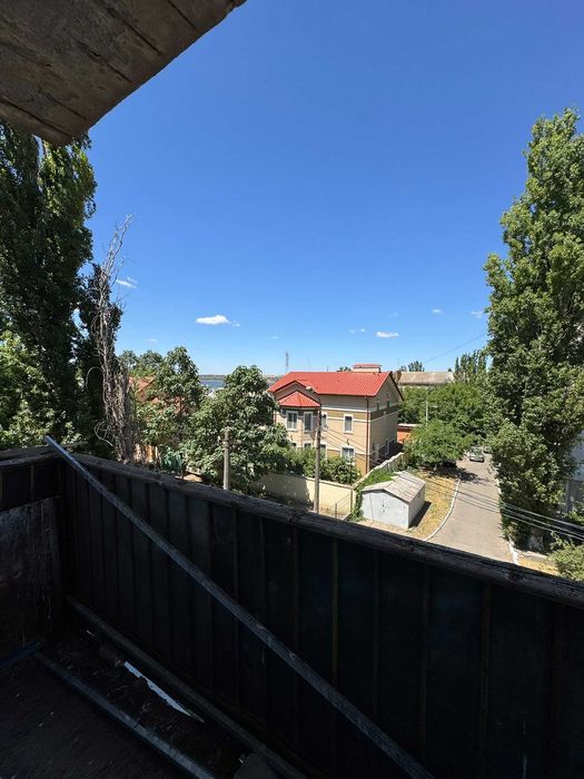 Продаю 1-кімнатну квартиру, вул. Терасна 8, р-н. Сухого Фонтану. Ц5