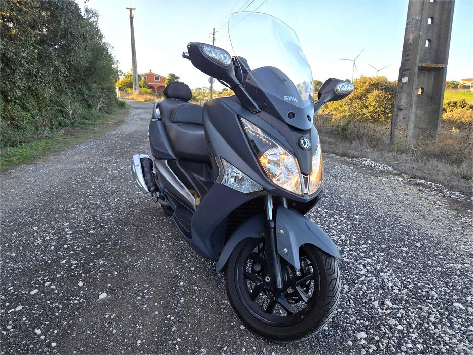SYM GTS 125 2ª geração motor injeção Eletrónica super estimada