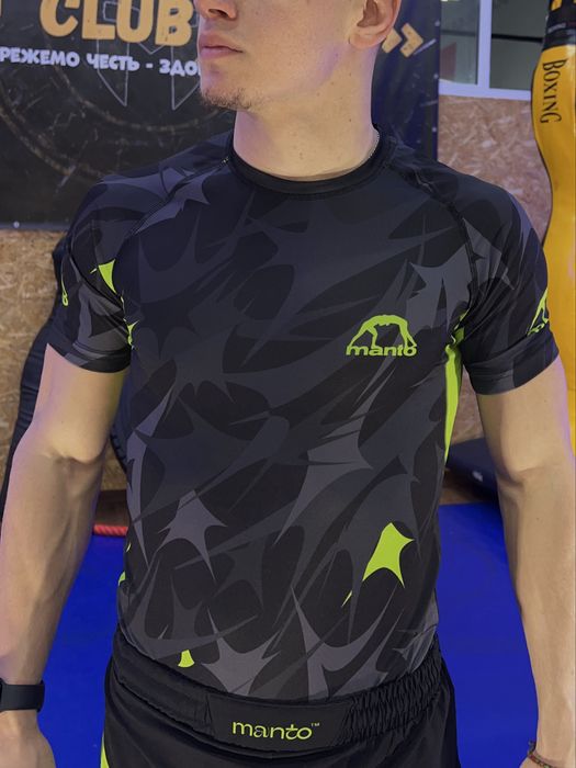 Манто Рашгард и Шорты Комплект 2 в 1 Для Тренировок