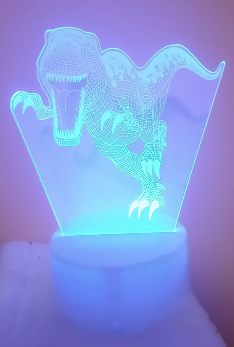 Lampka 3D zmienia kolory