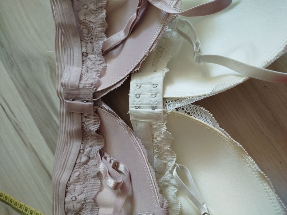 Biustonosze nowe 2 szt  L