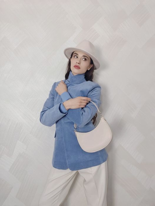 Cream ivory moon leather bag Torebka kosc sloniowa ksiezyc przez ramie