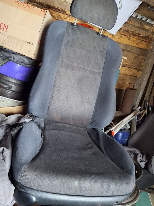 Сидіння форд ескорт