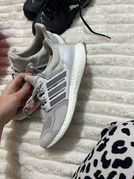 Кроссовки      Adidas Ultraboost 1.0 б/у