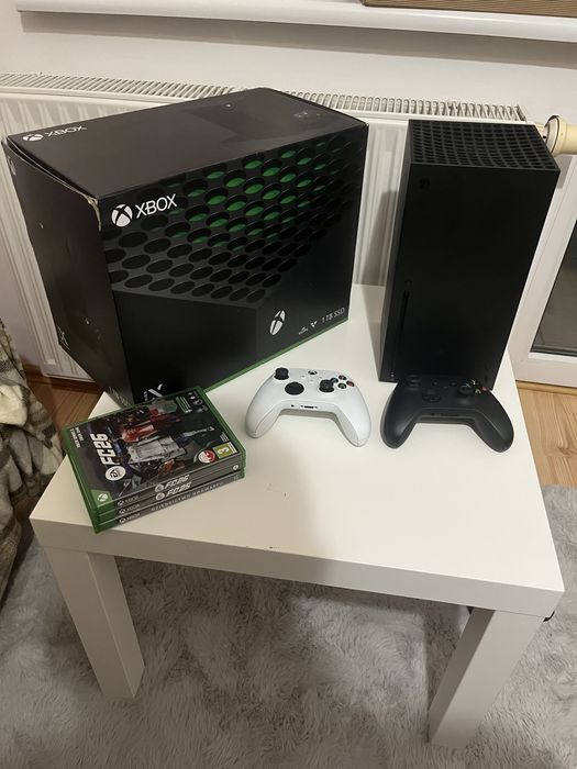 Xbox series x + 2 pady + gry + ubezpieczenie