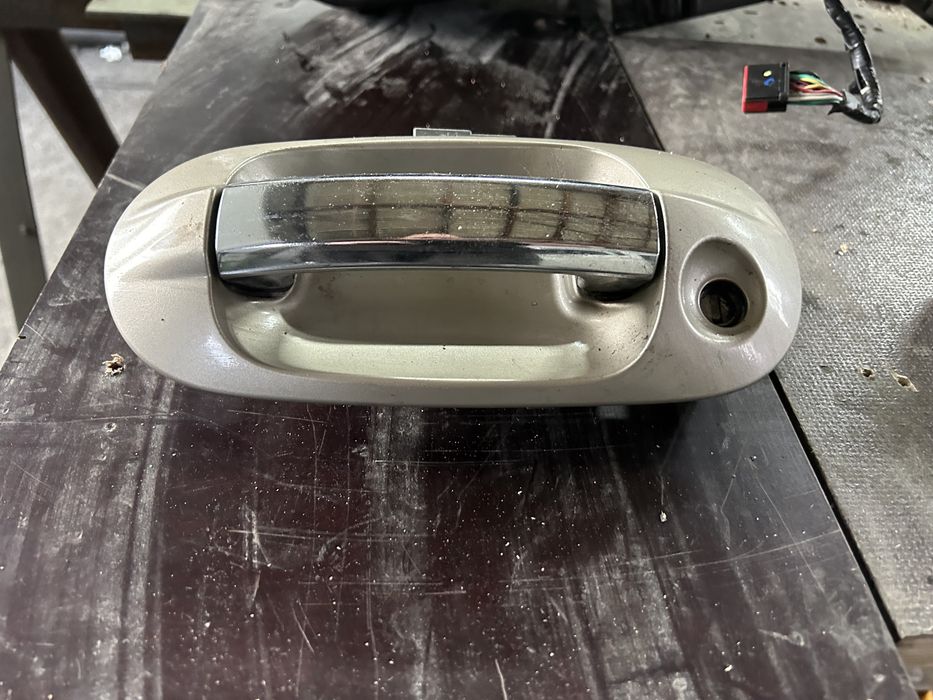 Lincoln Navigator klamka lewy przód kierowcy