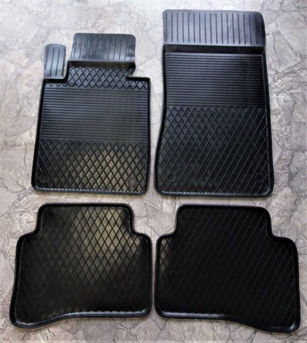 Dywaniki Gumowe BMW E36 E46 E90 E91 E67 F25 E84 E39 E81 E82 E88 E87