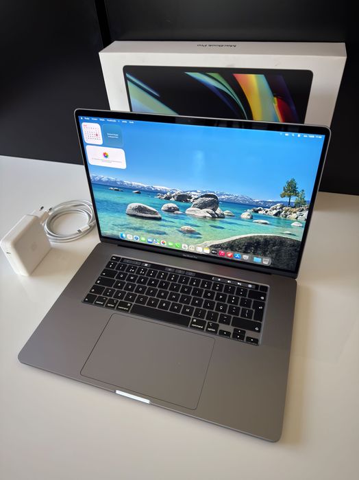 MacBook Pro 16’’ Late 2019 Intel Core i7 2,6GHz Cinzento Sideral com carregador