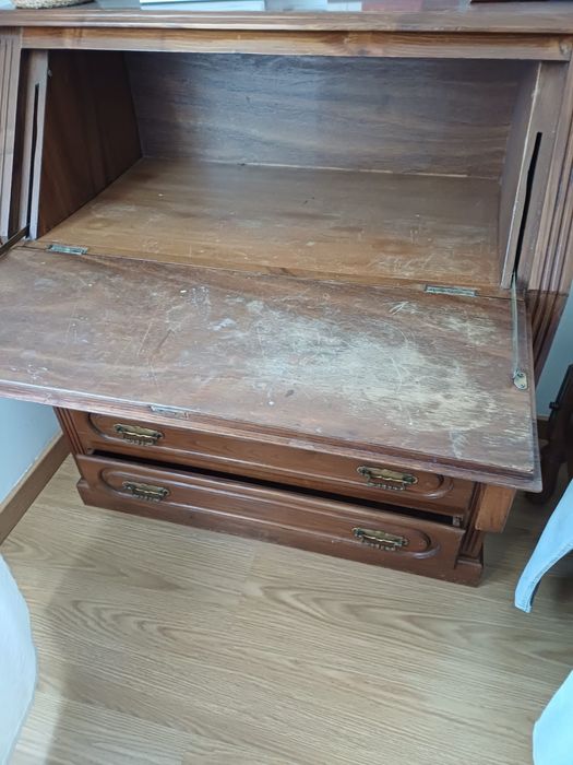 Conjunto de moveis de quarto.