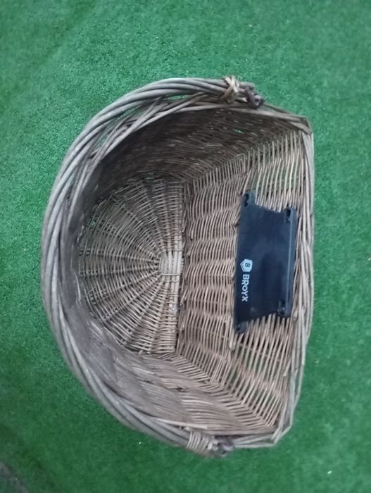 wiklinowy koszyk rowerowy BROYX