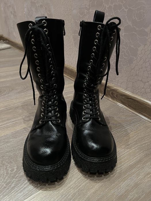 Шкіряні жіночі чоботи