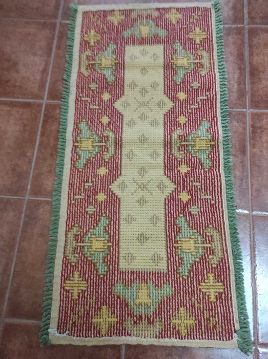 TAPETE DE ARRAIOLOS feito à mão [Negociável]