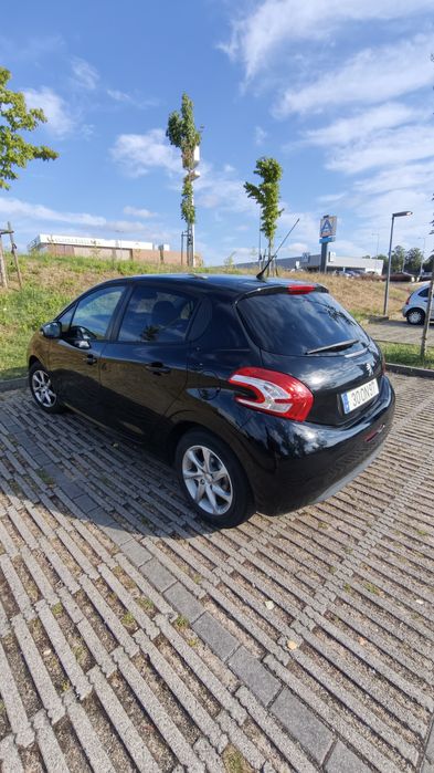 Peugeot 208 1.2 Active – 2014