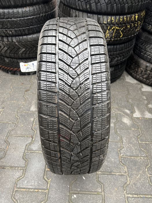 #Opona goodyear 215/55/18 pojedynka