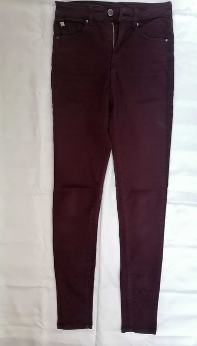 Джинси скіні Bershka