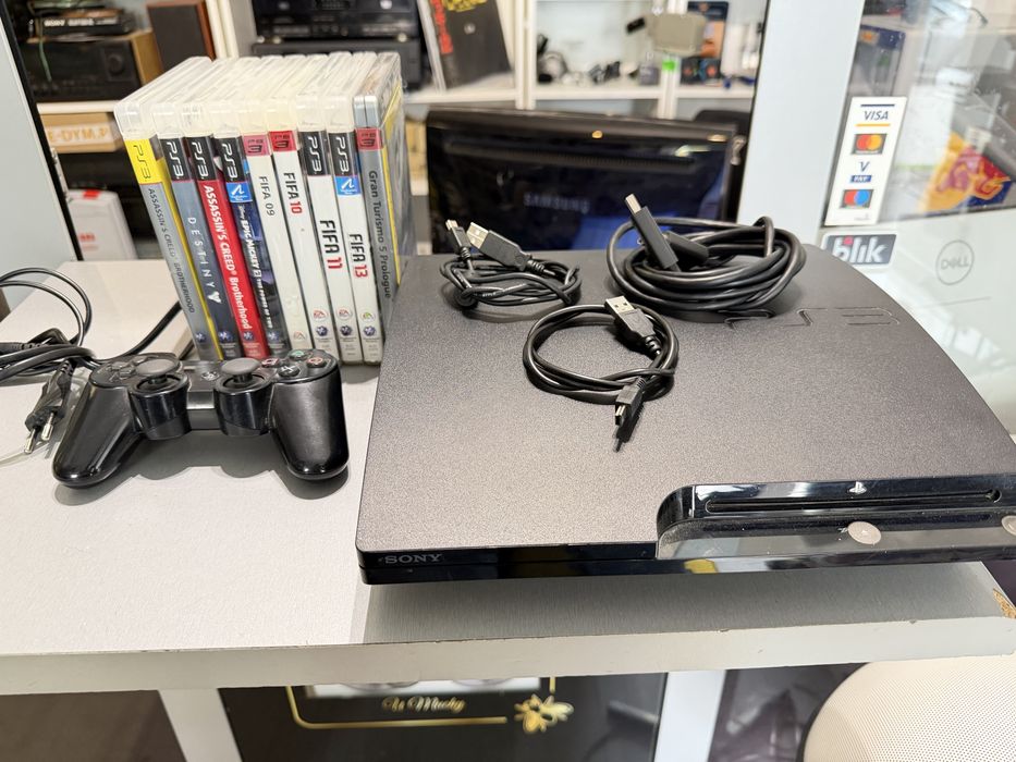 Konsola Playstation 3 CECH-2004a bdb stan + pad + okablowanie + 9 gier