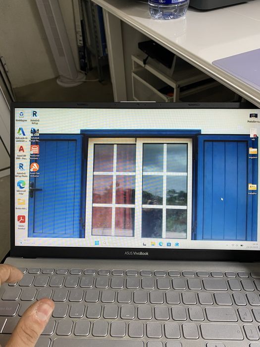 ASUS laptop in excellent condition64354218605059124