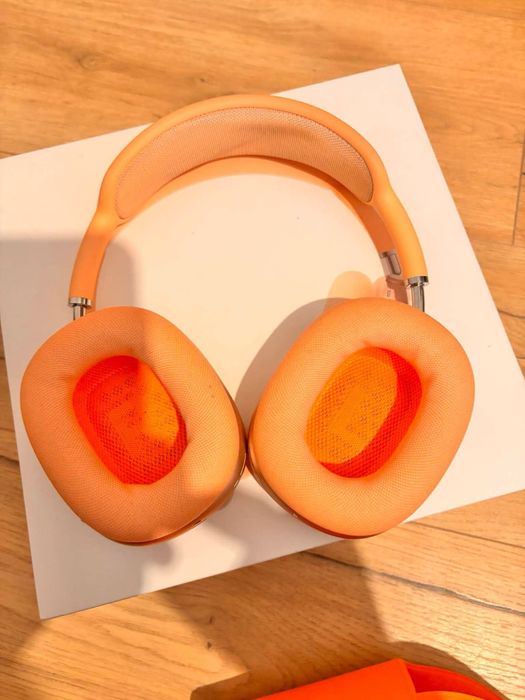 Airpods Max , kolor pomarańczowy