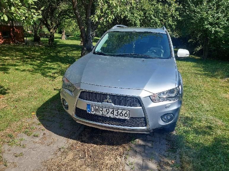 Mitsubishi outlander 2,0 did