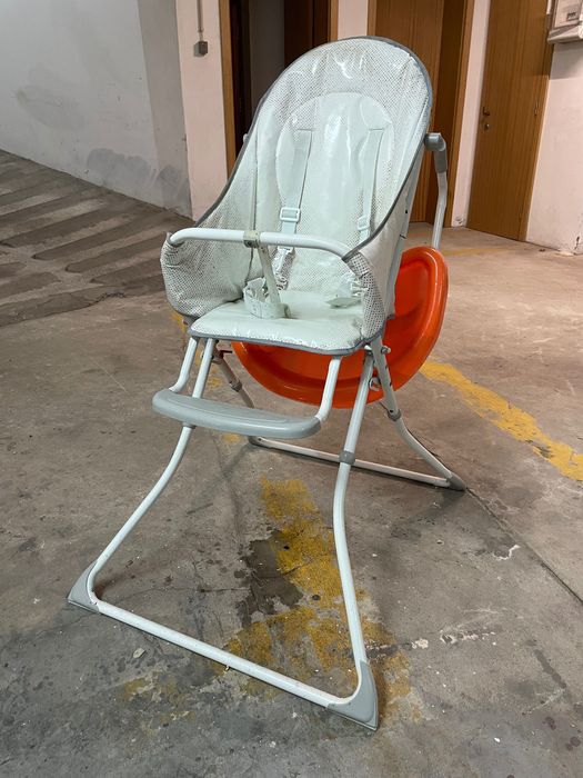Cadeira de alimentação