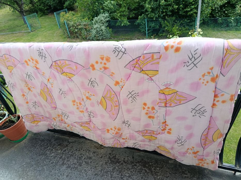 Kołdra średniej grubości